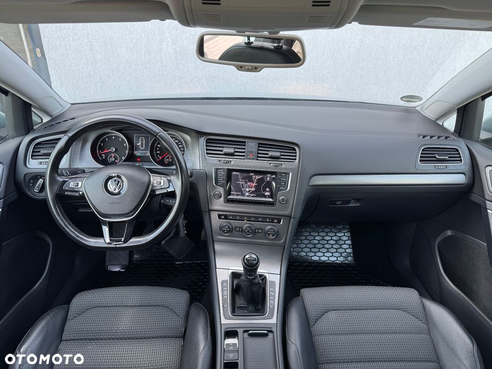 Volkswagen Golf 1.4 TSI BMT Highline - 21