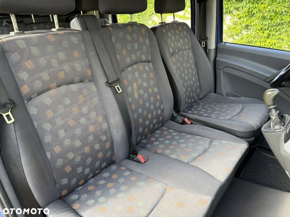 Mercedes-Benz Vito Univan 639.605 - 16
