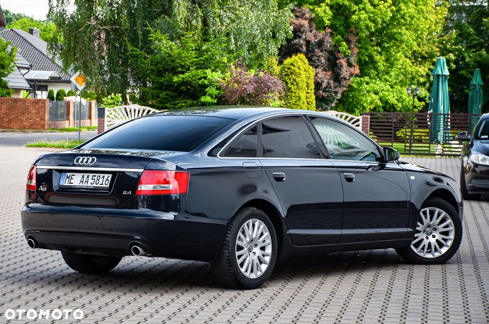 Audi A6 Limousine 2.4 - 9