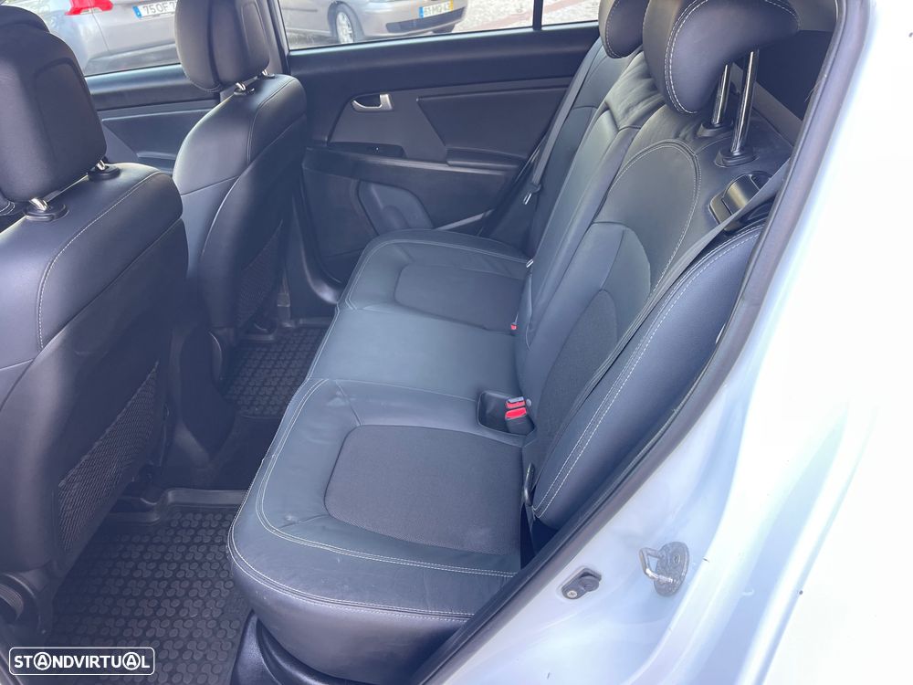 Kia Sportage 1.7 CRDI ISG Xtra Edition - 9
