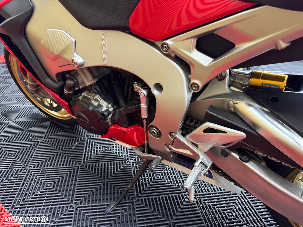 Honda CBR 1000RR Fireblade SP - 15