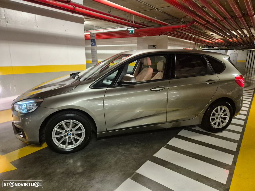 BMW 216 Active Tourer d Line Luxury Auto - 2