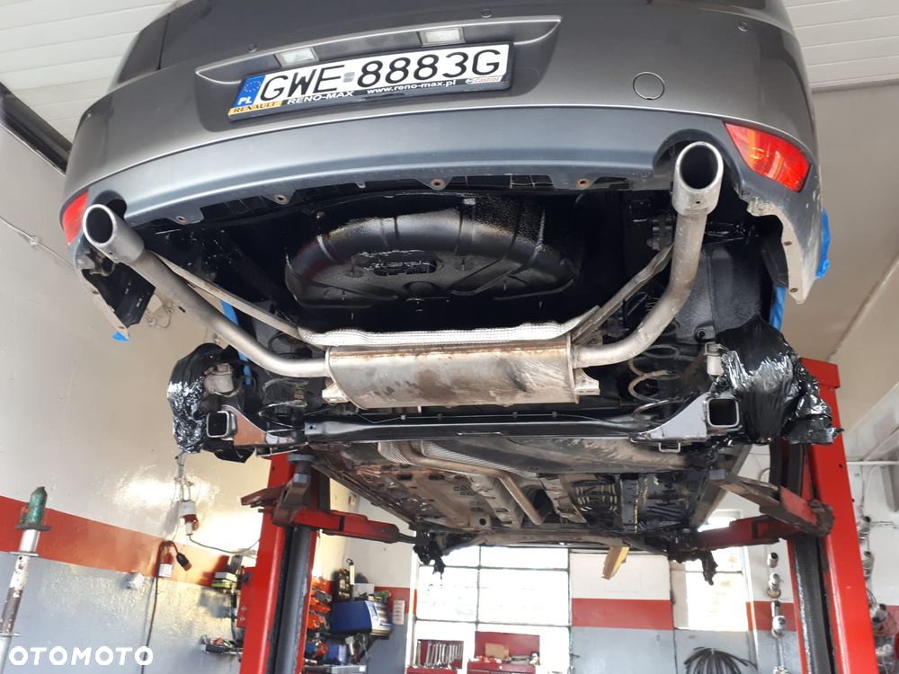 Renault Laguna 2.0 dCi Tech Run - 17
