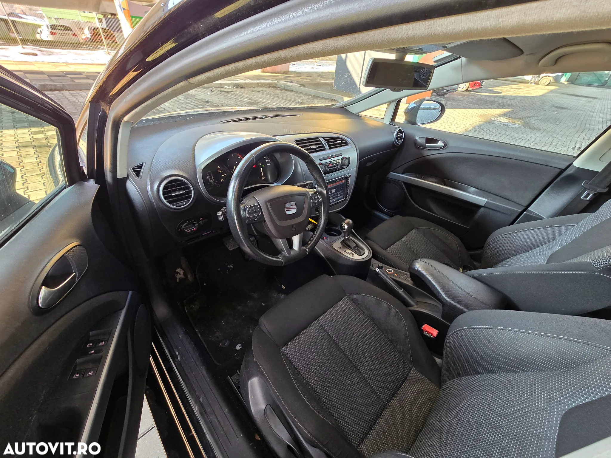 Seat Leon 2.0 TDI DPF DSG Sport - 9