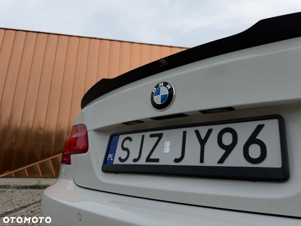 BMW Seria 3 320d - 14