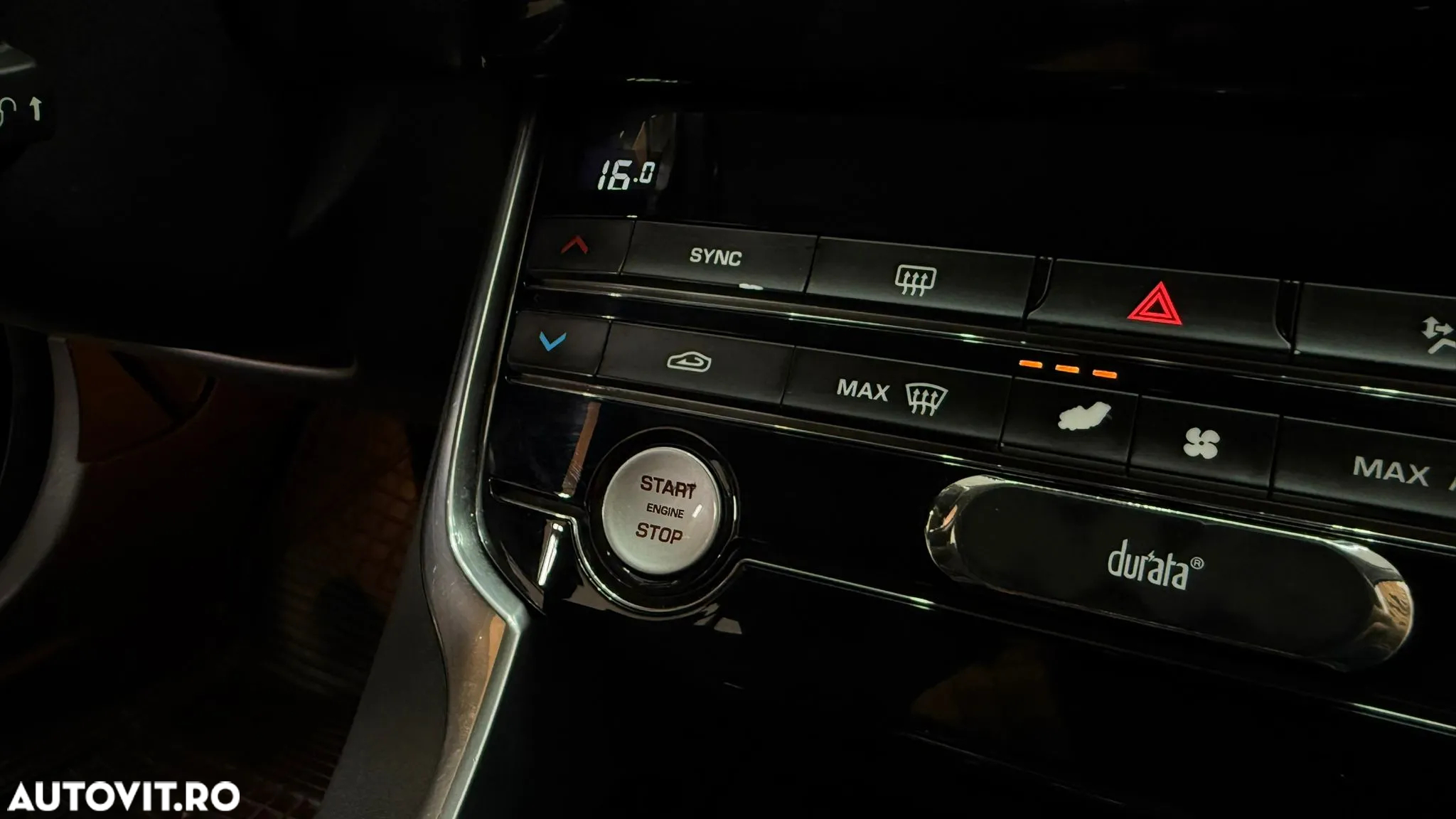 Jaguar XE 2.0 Portfolio - 25