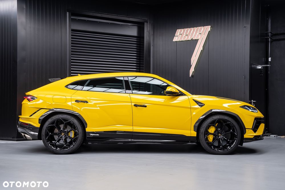 Lamborghini Urus - 4