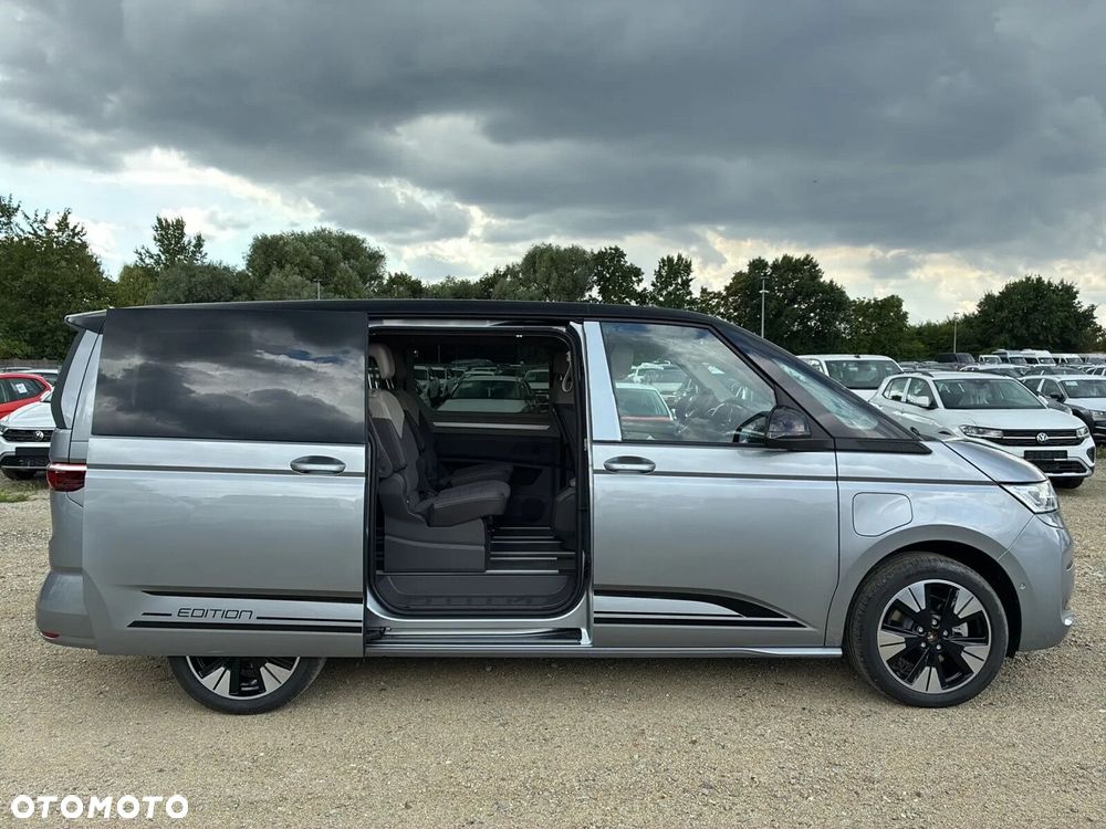 Volkswagen Multivan - 10
