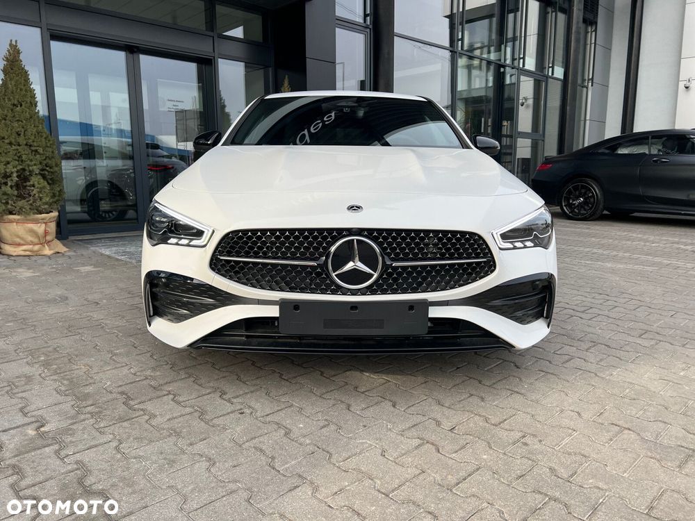 Mercedes-Benz CLA - 5