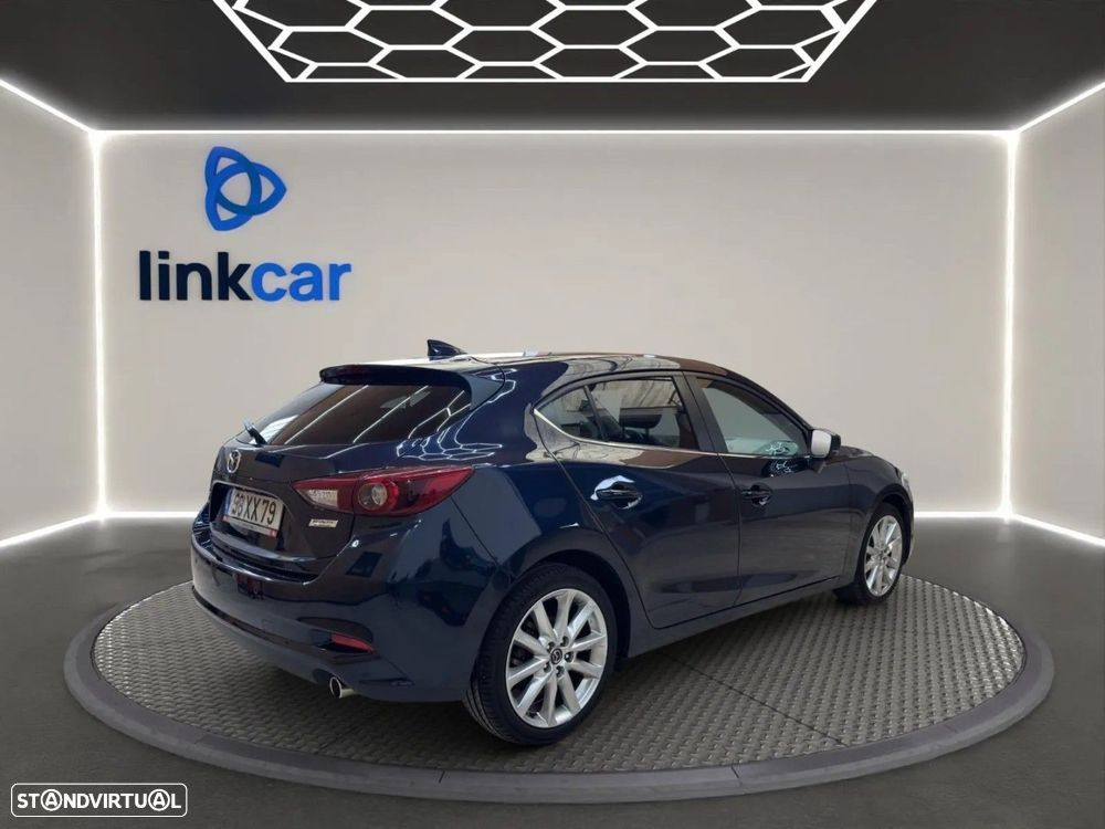 Mazda 3 Hatchback — fotografia 3