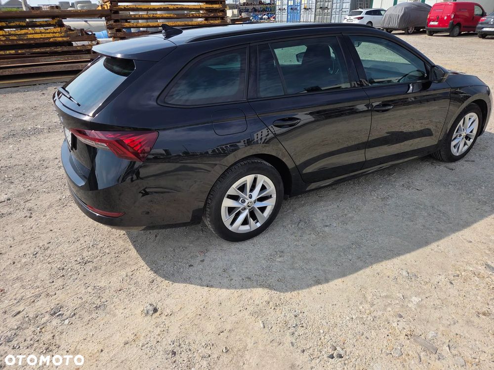 Skoda Octavia 1.5 TSI GPF ACT Style - 4