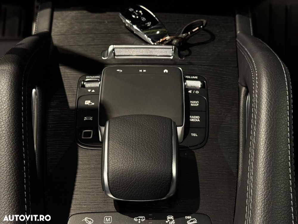 Mercedes-Benz GLS - 21