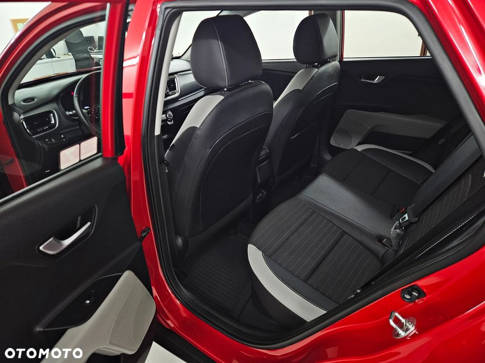 Kia Stonic 1.4 L - 21