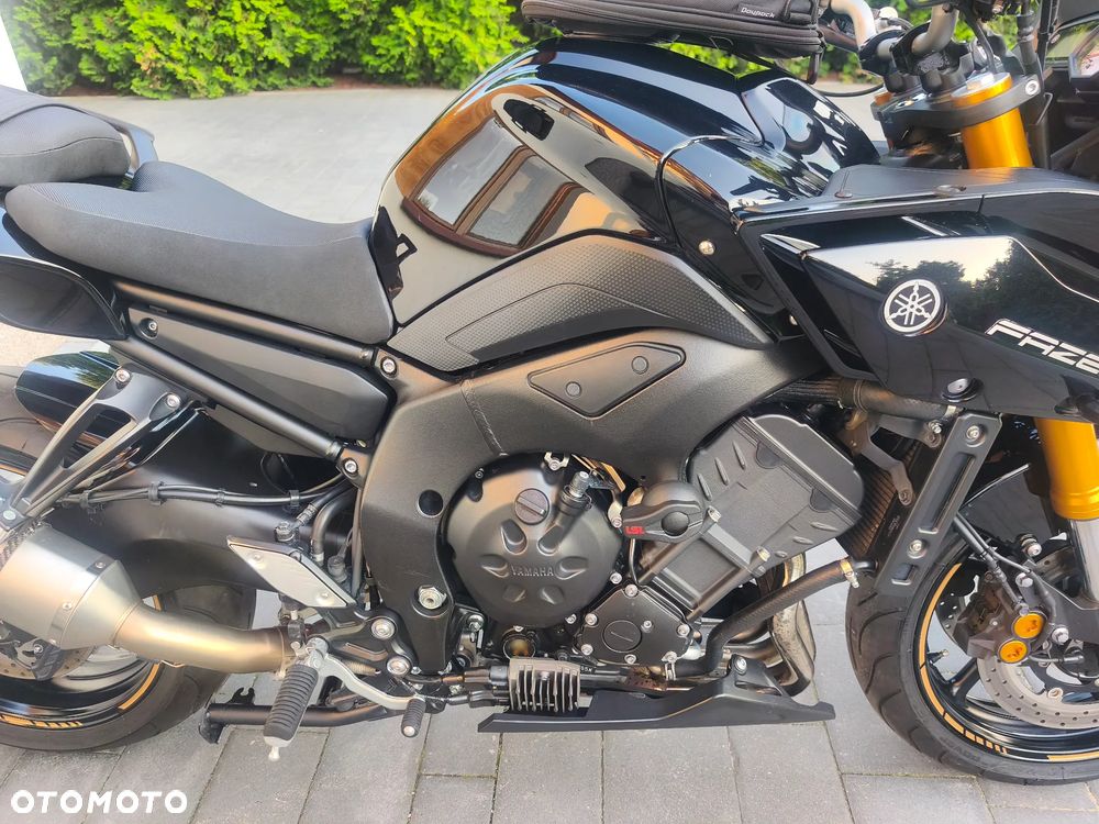 Yamaha FZ8 - 14