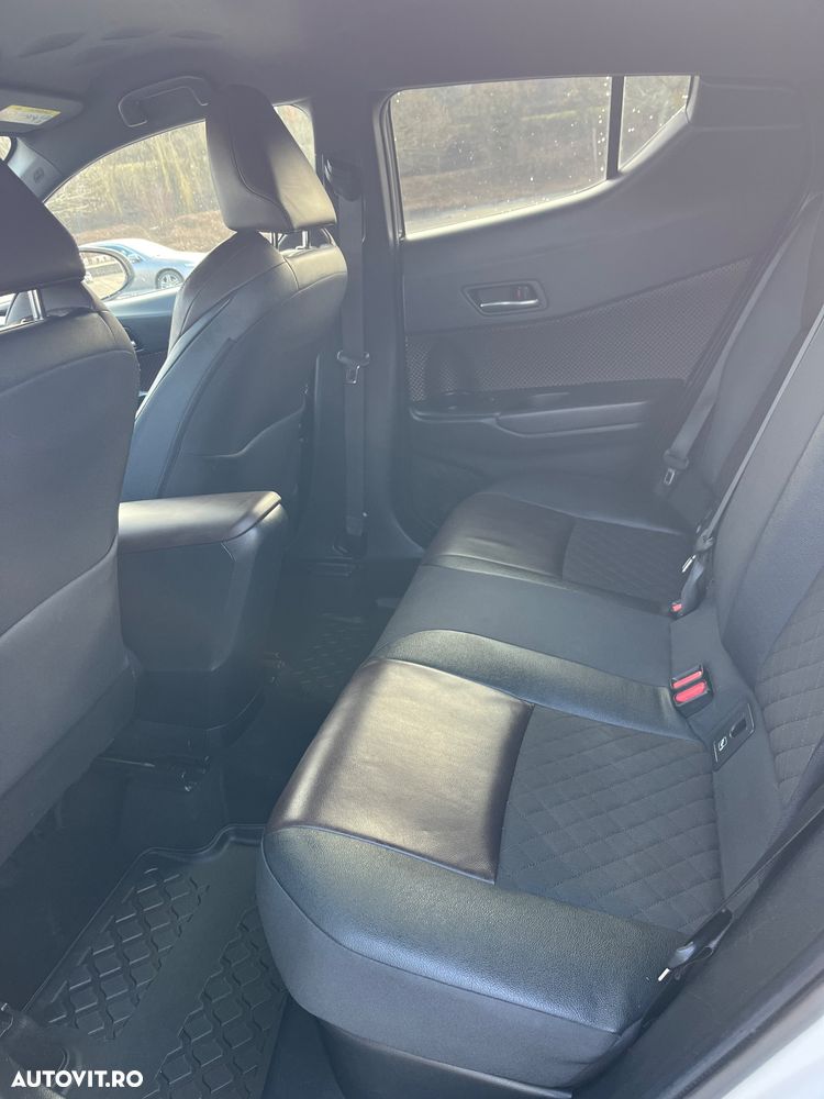Toyota C-HR Business-Edition - 16