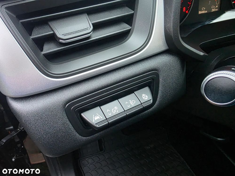 Renault Captur - 31