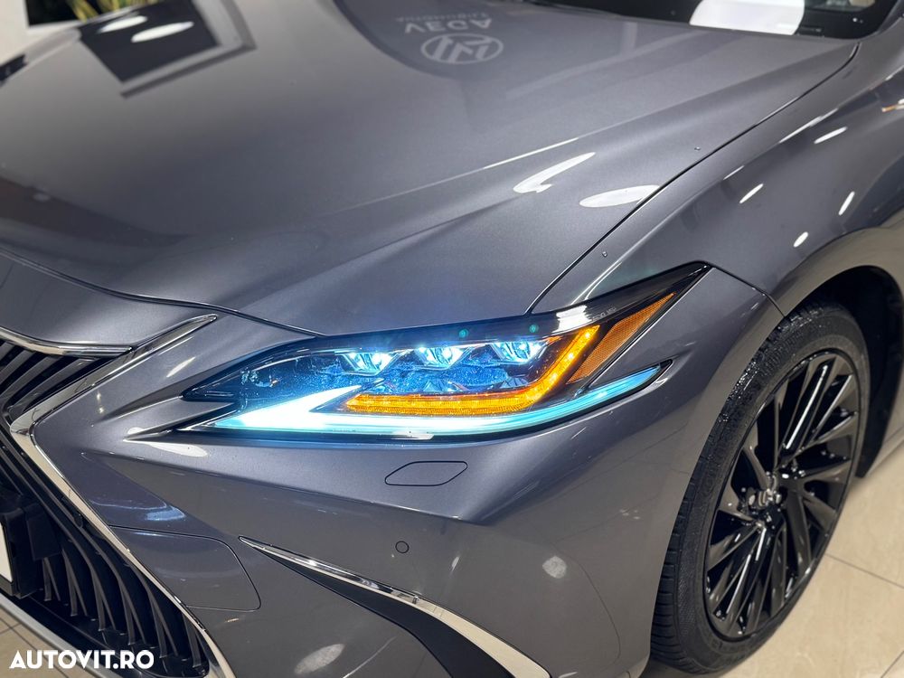 Lexus Seria ES 300h Business Edition - 31