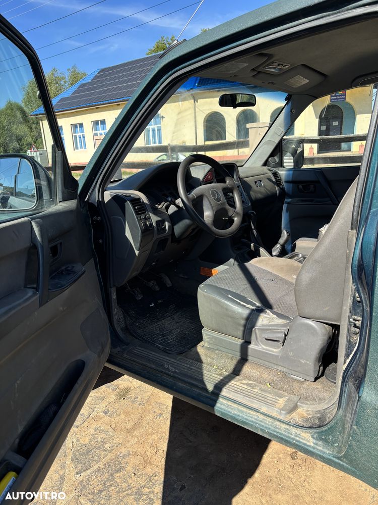 Mitsubishi Pajero - 6