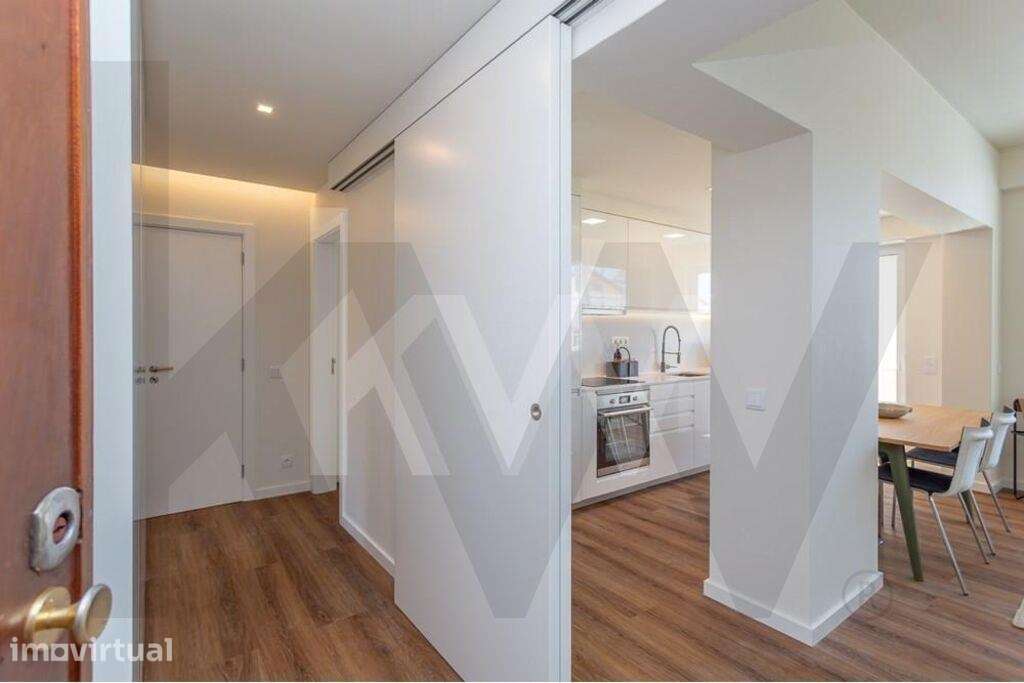 Apartamento T2 Totalmente Remodelado e Mobilado na Ajuda, Lisboa - Grande imagem: 4/40
