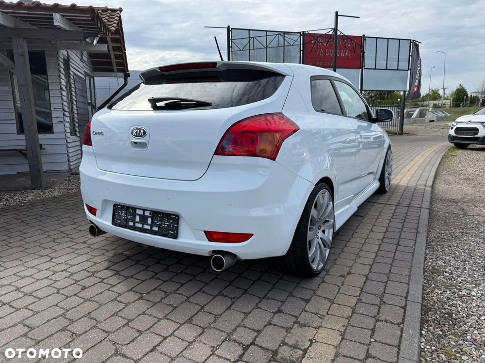 Kia ProCeed - 4