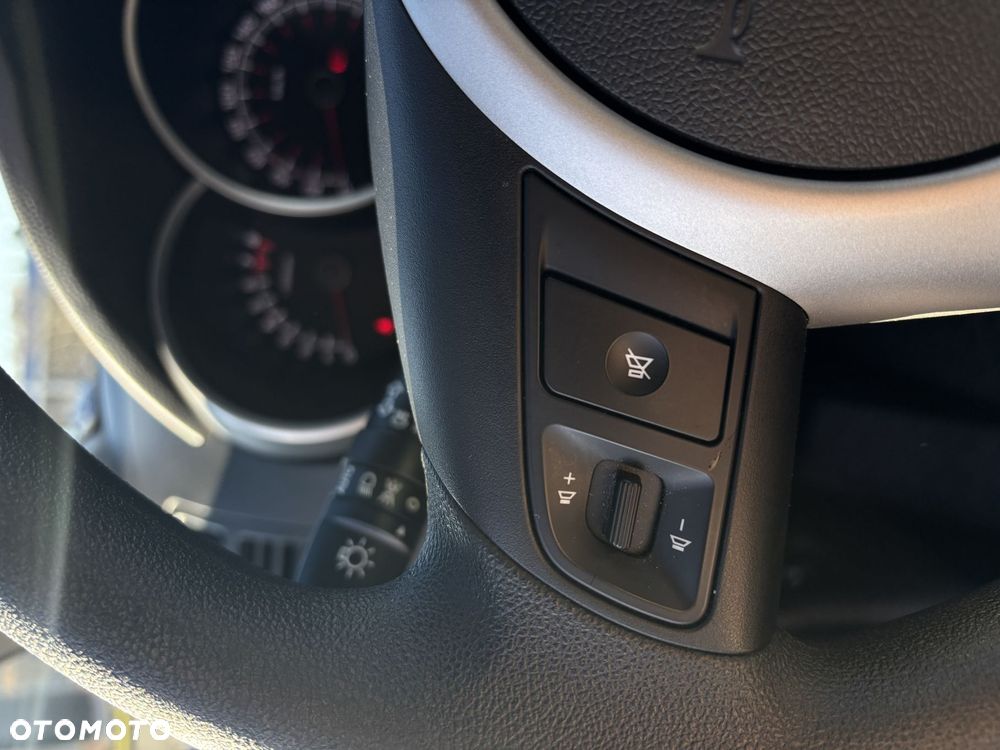 Kia Venga 1.6 M - 11