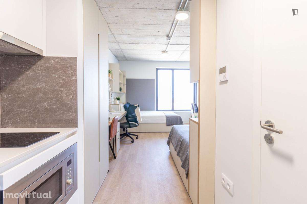 Cama - localizado em Paranhos Porto - Grande imagem: 2/5