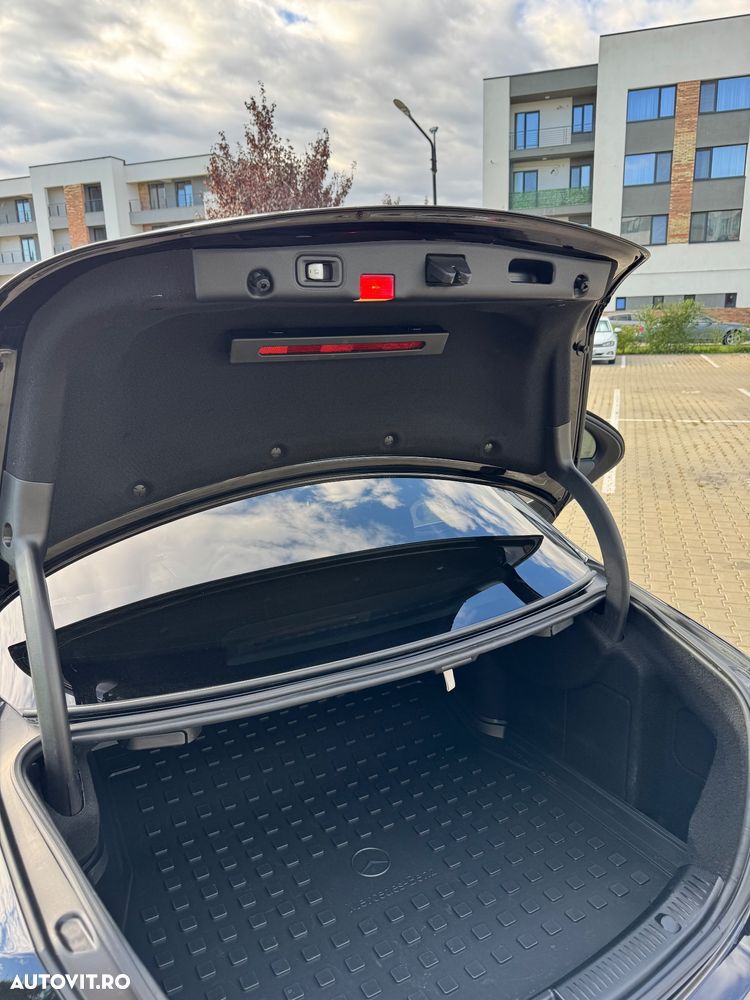 Mercedes-Benz E 220 d 9G-TRONIC - 26