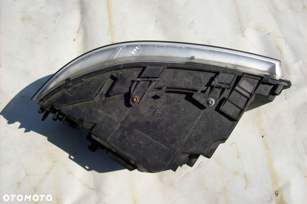 lampa przednia prawa vw t-5 - 3