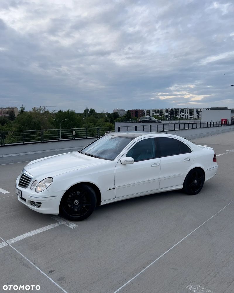 Mercedes-Benz Klasa E 500 7G-TRONIC Avantgarde - 14