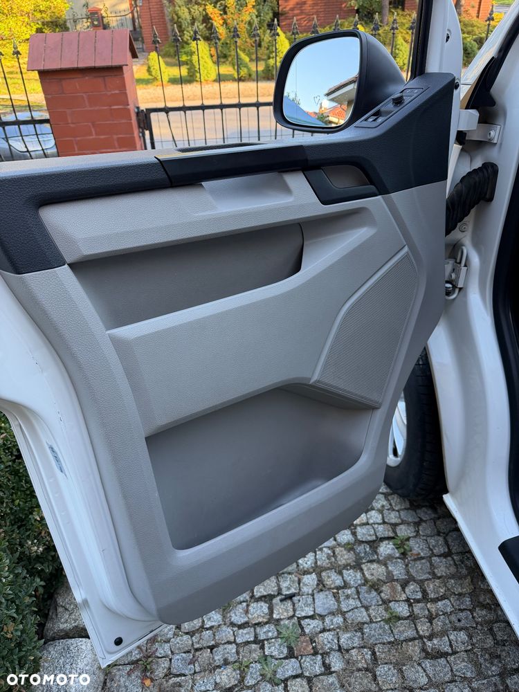 Volkswagen Transporter - 8