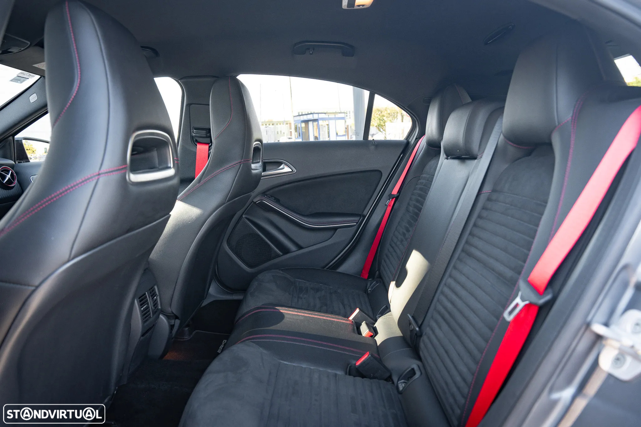 Mercedes-Benz A 45 AMG 4-Matic - 5