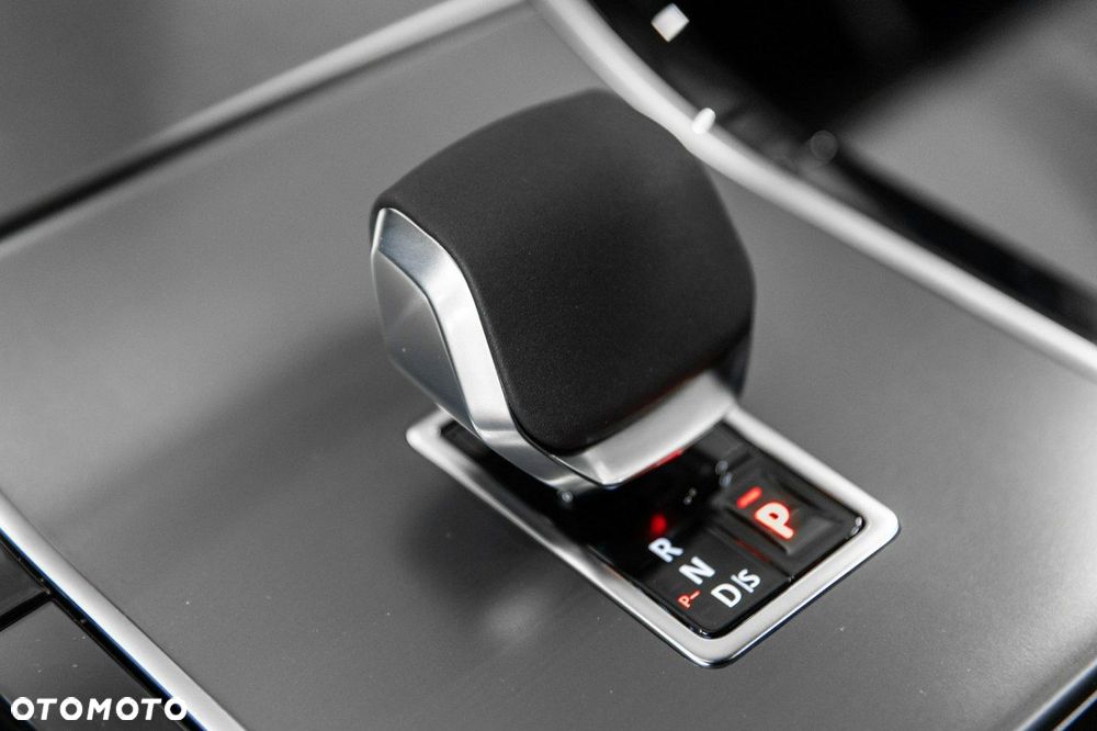 Land Rover Range Rover Velar 2.0 P400e PHEV R-Dynamic SE - 28