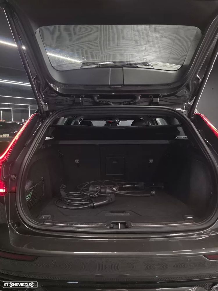 Volvo V60 2.0 T6 AWD TE R-Design - 22