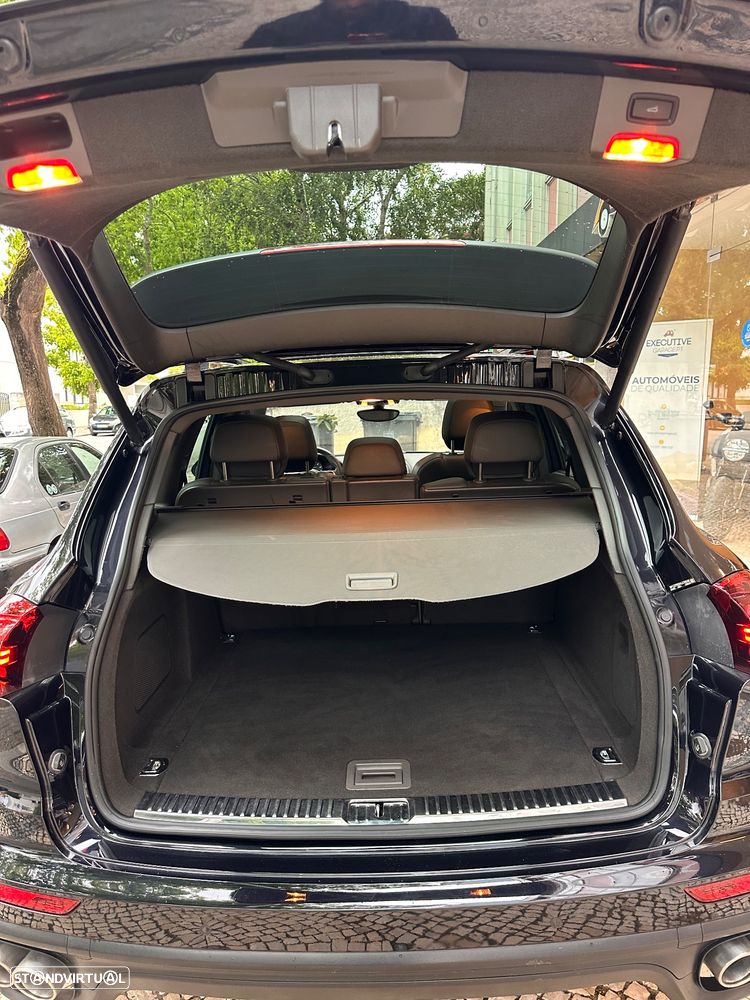 Porsche Cayenne S E-Hybrid Platinum Edition - 23