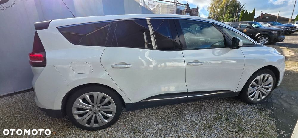Renault Grand Scenic - 30
