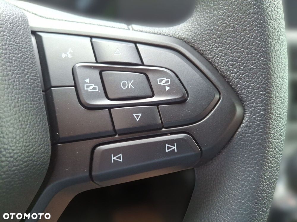 Volkswagen Transporter Furgon 2.0 TDI 150 KM manual - 23