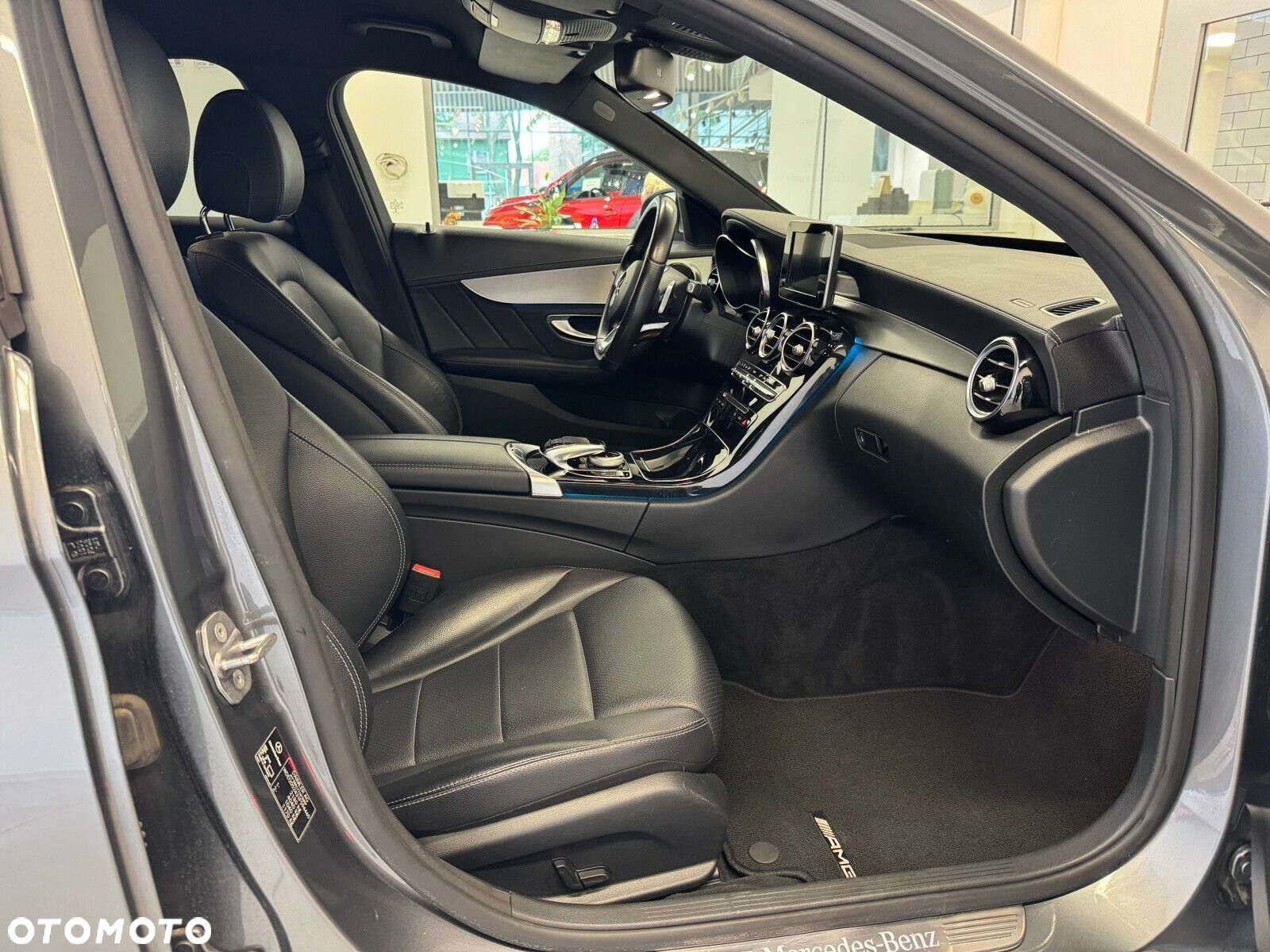 Mercedes-Benz Klasa C 200 4-Matic 7G-TRONIC - 11