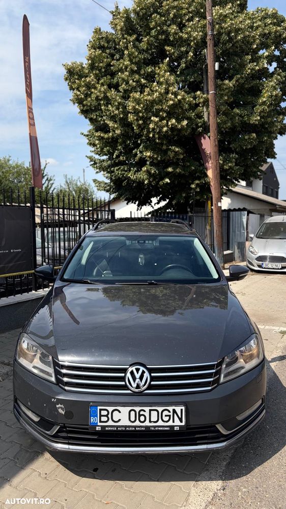 Volkswagen Passat 2.0 TDI BlueMotion Technology DSG Comfortline - 11