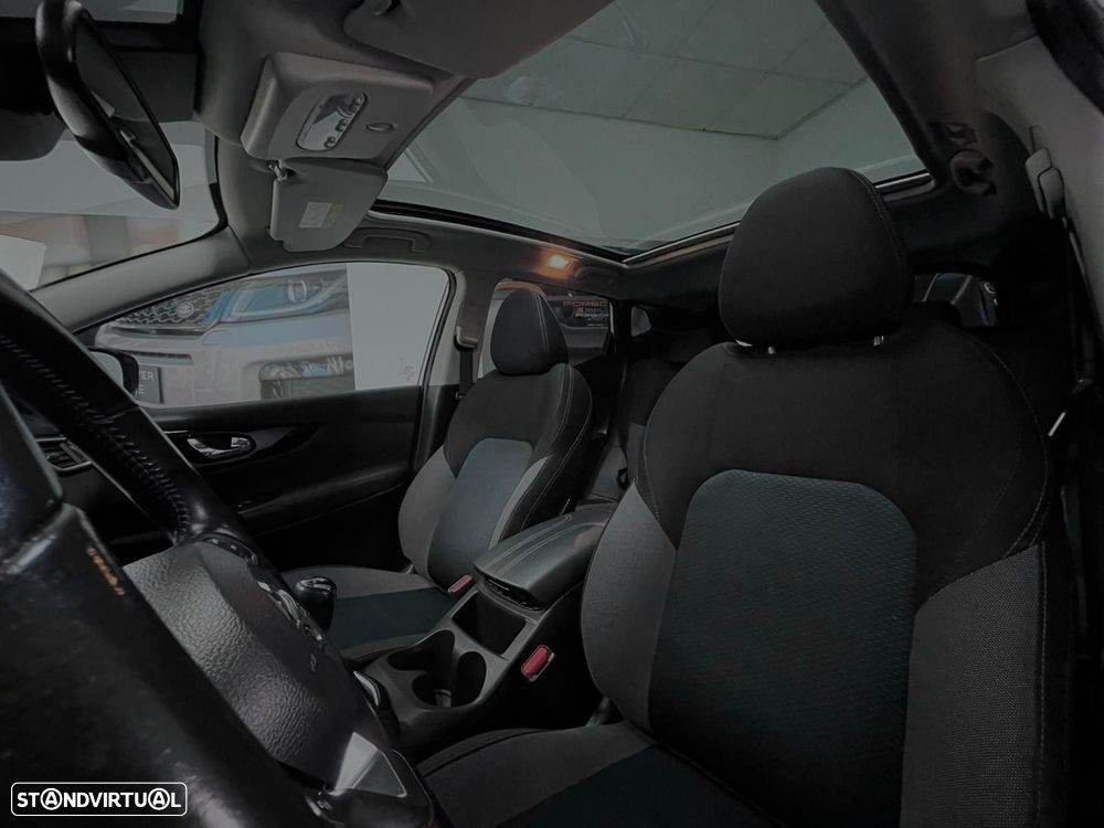 Nissan Qashqai 1.3 DIG-T N-Connecta - 19