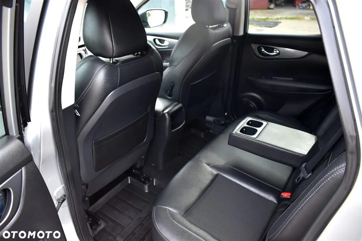 Nissan Qashqai 1.3 DIG-T ZAMA - 17