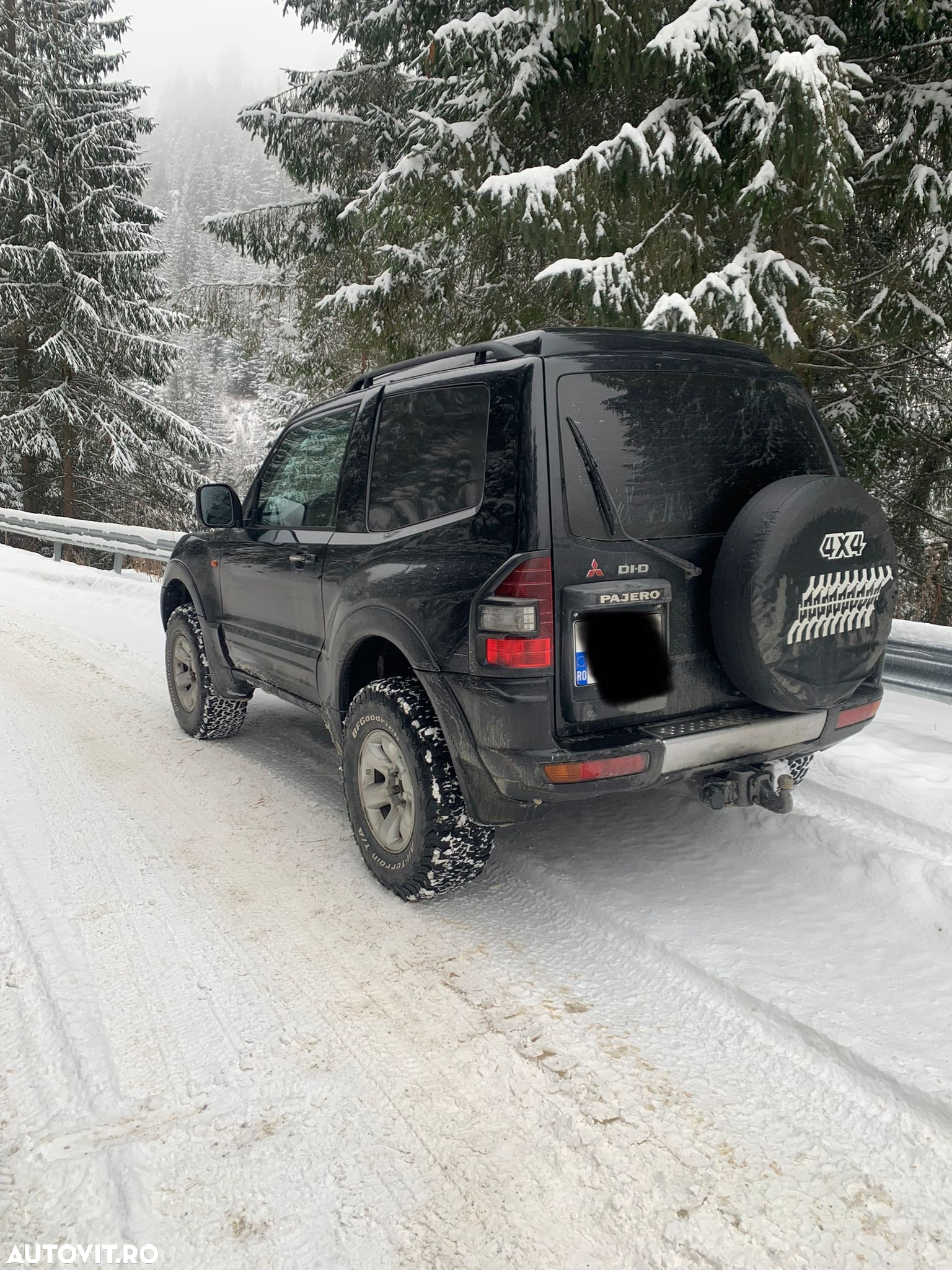 Mitsubishi Pajero Metal Top 2.5 TD GL - 9