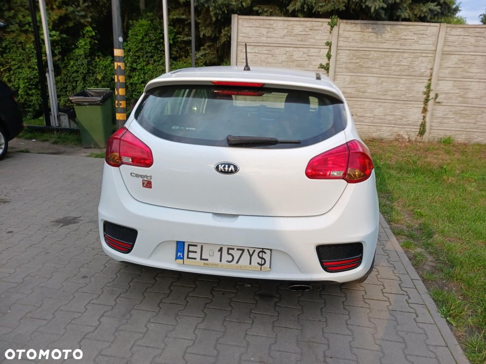 Kia Ceed 1.4 L - 4