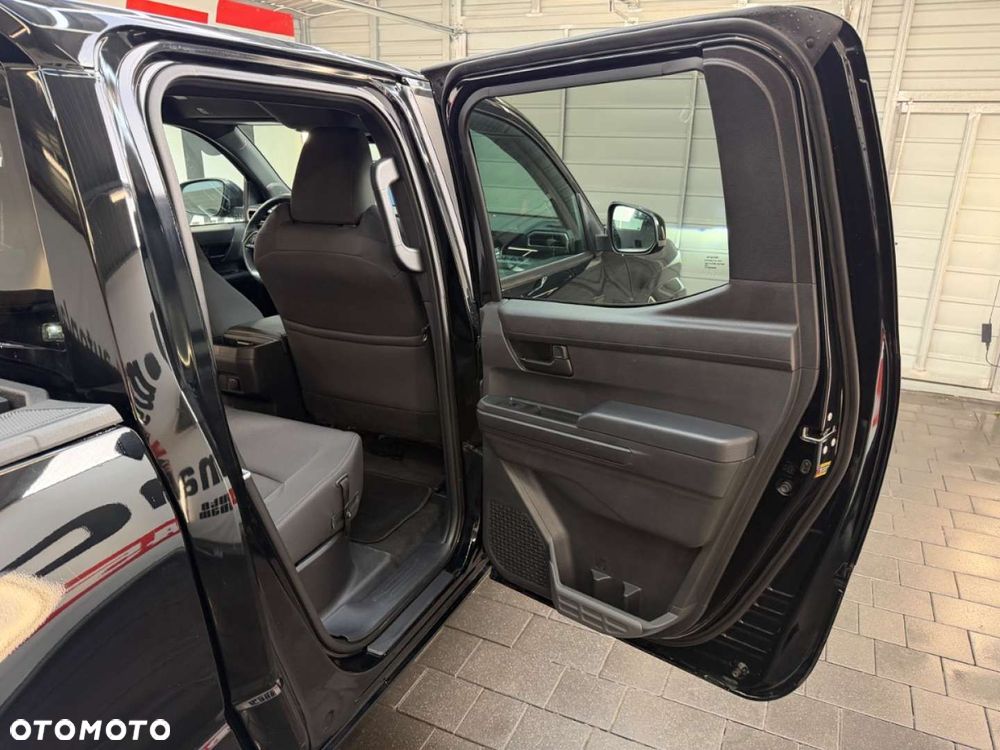 Toyota Tacoma - 39