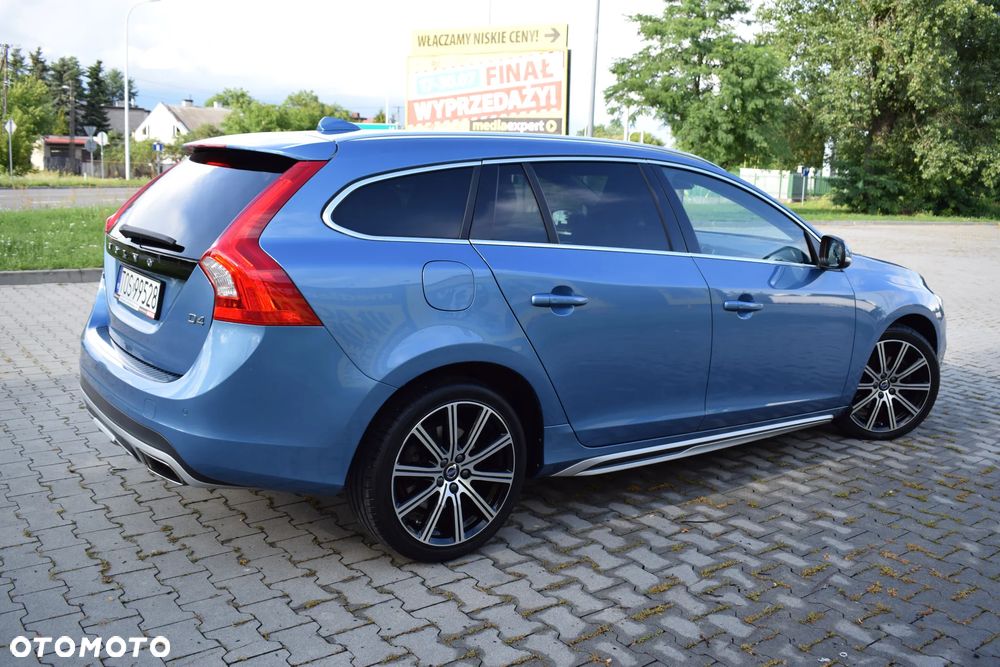Volvo V60 D4 Geartronic Summum - 4