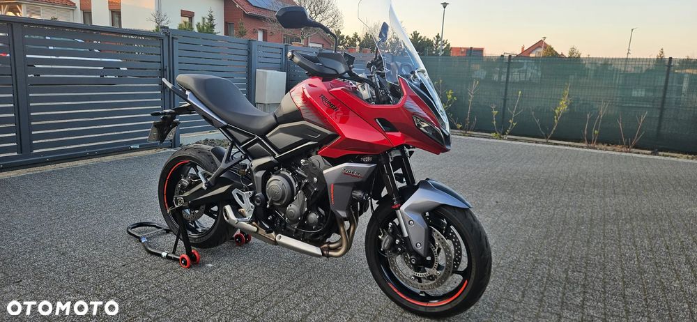 Triumph Tiger - 1