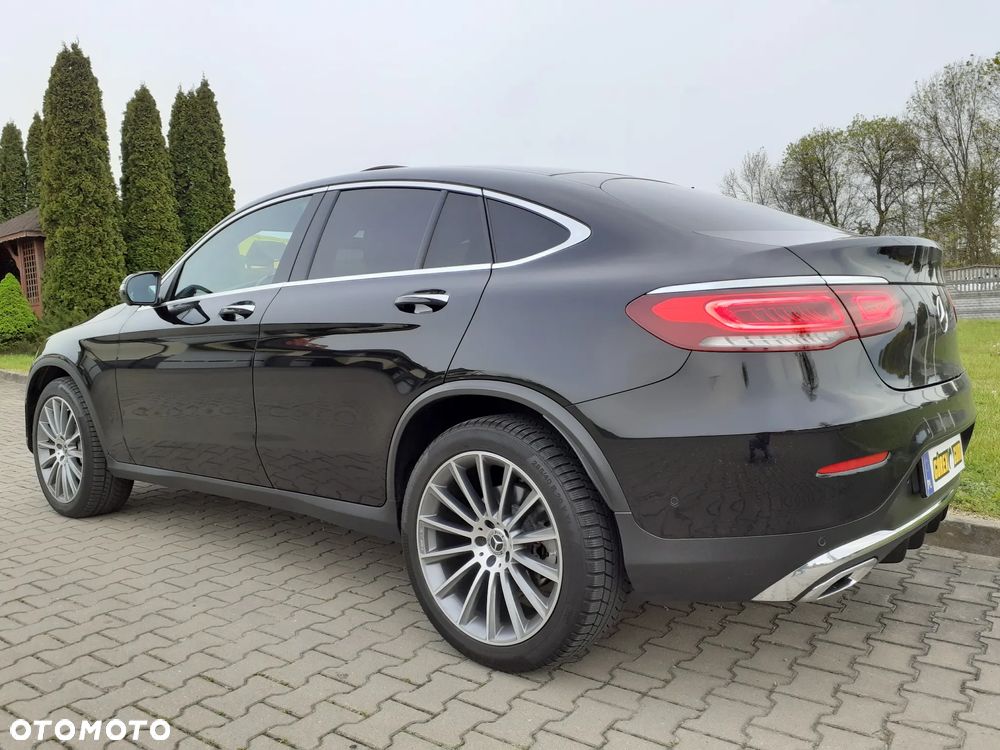 Mercedes-Benz GLC 300 d 4Matic 9G-TRONIC AMG Line Plus - 38
