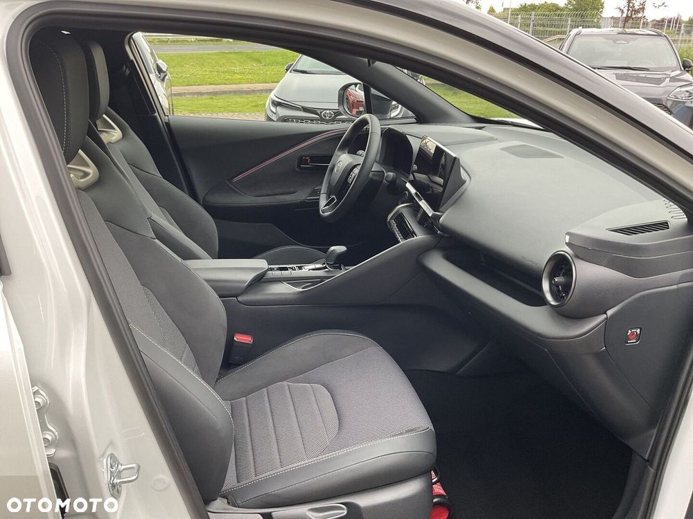 Toyota C-HR - 9