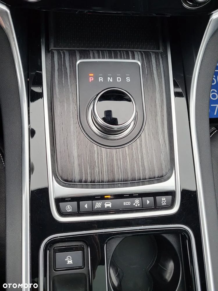 Jaguar XF 2.0 i4D AWD R-Sport - 31
