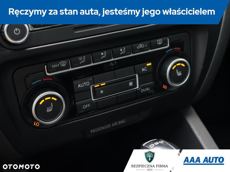 Volkswagen Jetta - 16