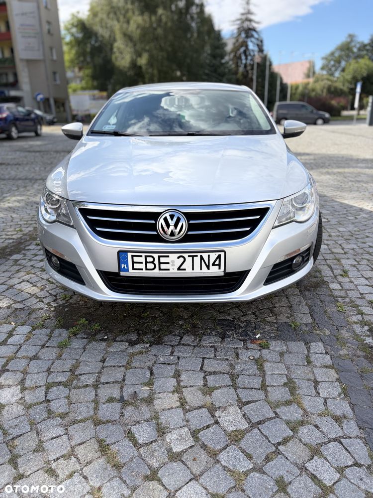 Volkswagen Passat CC - 8